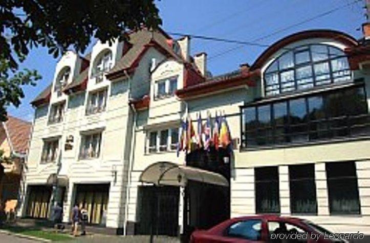 Elite Hotel Oradea Ngoại thất bức ảnh