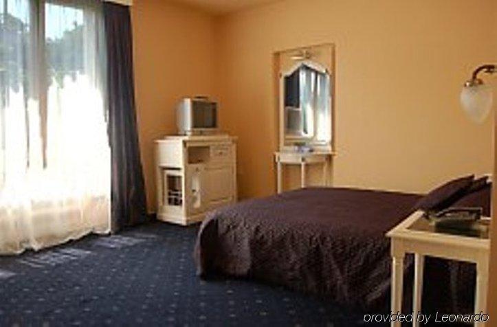 Elite Hotel Oradea Phòng bức ảnh