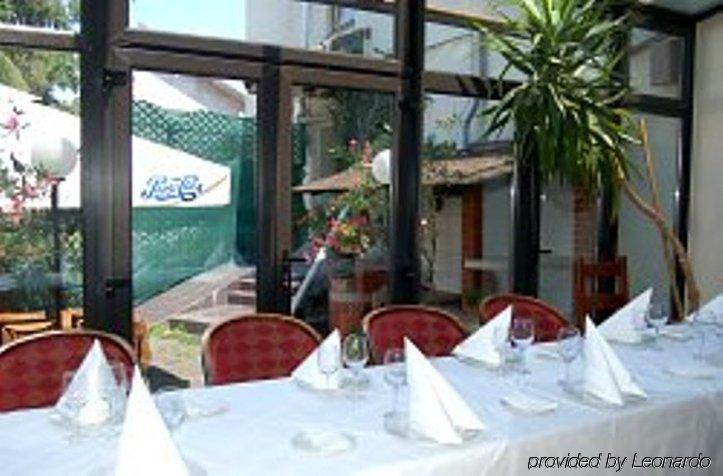 Elite Hotel Oradea Nhà hàng bức ảnh