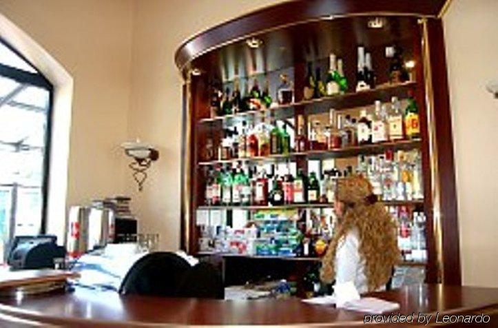 Elite Hotel Oradea Nhà hàng bức ảnh