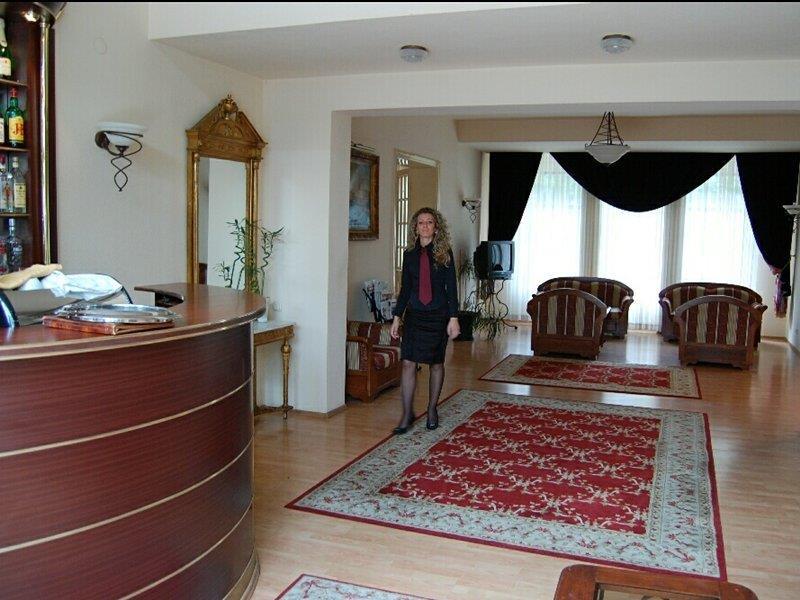 Elite Hotel Oradea Ngoại thất bức ảnh
