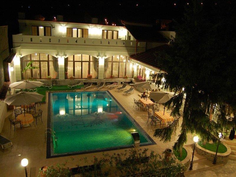 Elite Hotel Oradea Ngoại thất bức ảnh